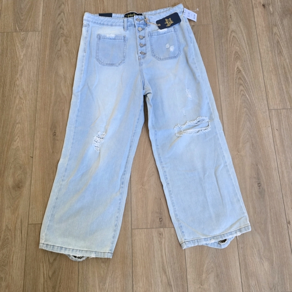 Indigo Blue Light Wash Cropped Jeans Juniors 13 NWT